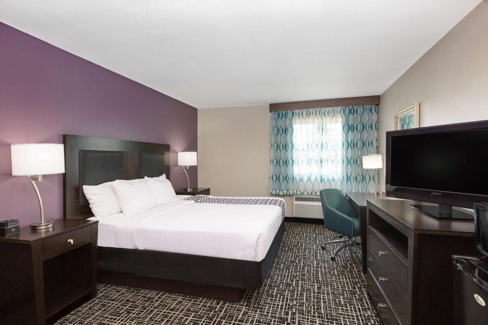 La Quinta By Wyndham Blue Springs Exterior foto